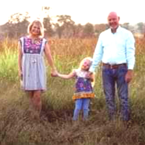 Meet your Posher, Amber - Picture 2 of 10